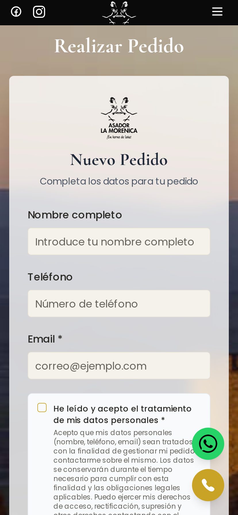 El encargo desde el móvil, que es como llega la mayoría.